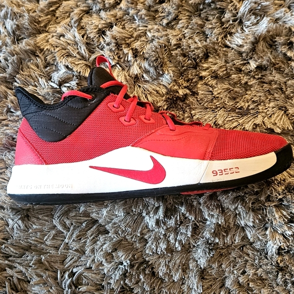 Nike PG3 Shoes - Picture 2 of 5